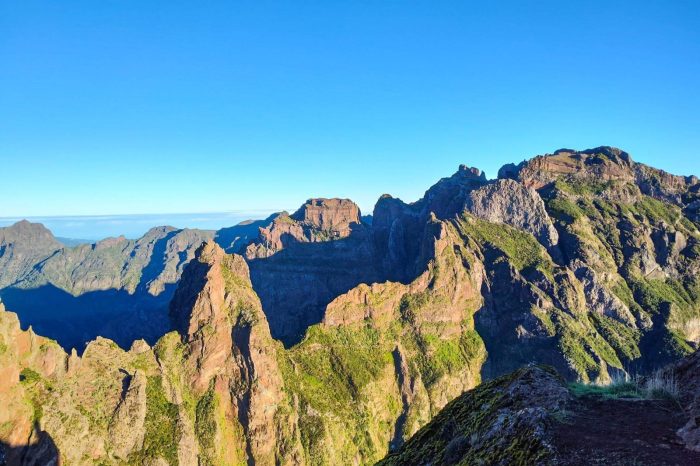 Pico do Areeiro & Curral das Freiras – Mountains & Hidden Valleys